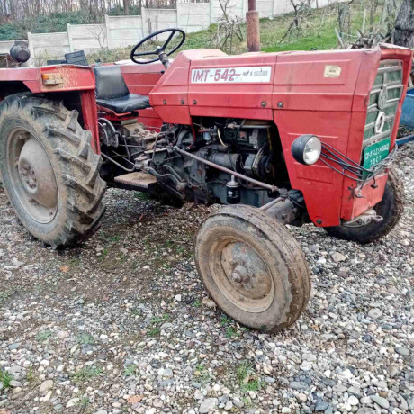 traktor-imt-542-big-0