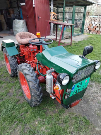 prodajem-traktor-toma-vinkovic-big-1