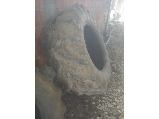 Gume za traktor 580/70 R38 i 480/70 R28