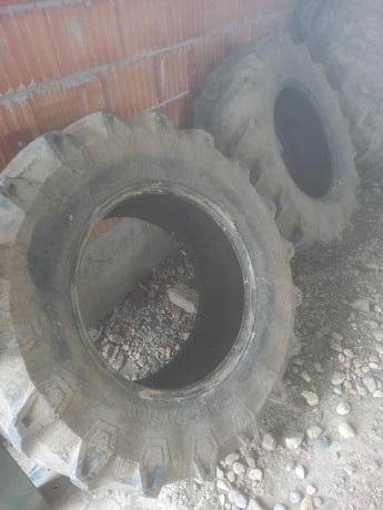 gume-za-traktor-58070-r38-i-48070-r28-big-2