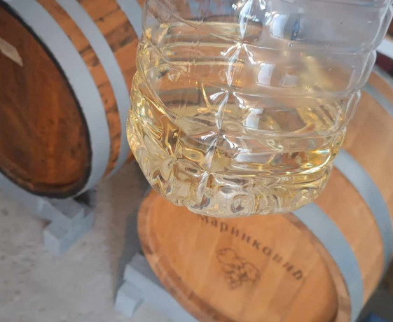 domaca-sljivovica-i-komovica-0637714176-big-0