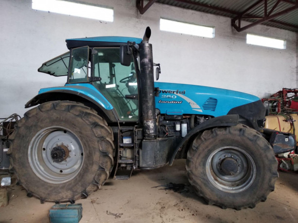 prodajem-traktor-landini-powerful-dt-260-big-1